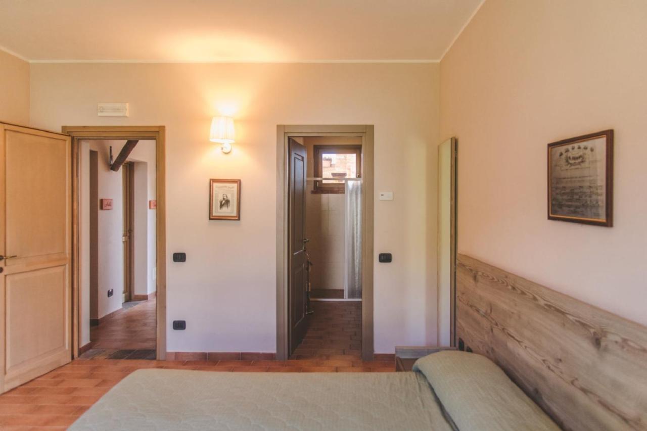 Agriturismo Bassanine Monticelli d'Ongina Luaran gambar