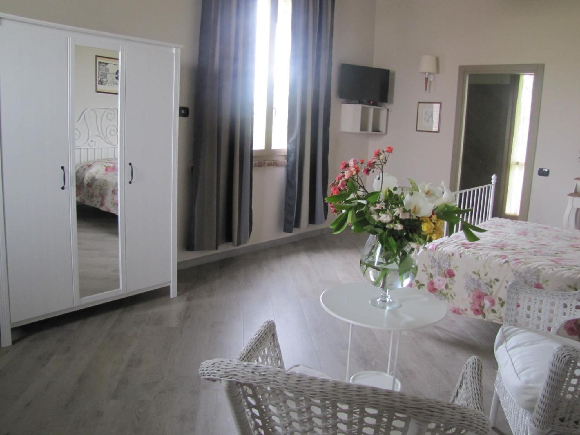 Agriturismo Bassanine Monticelli d'Ongina Bilik gambar