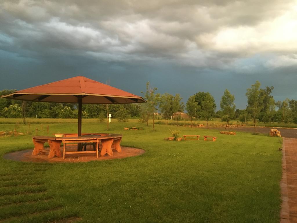 Agriturismo Bassanine Monticelli d'Ongina Luaran gambar