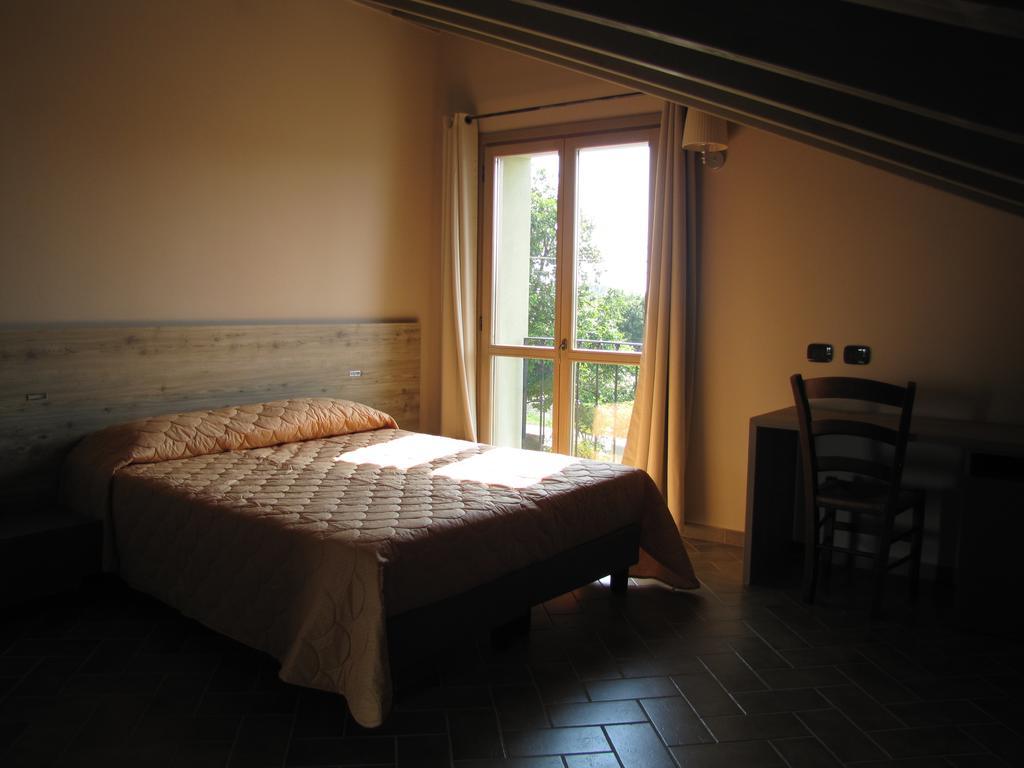Agriturismo Bassanine Monticelli d'Ongina Luaran gambar
